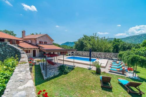 Drivenik House | VILLA CASTRA