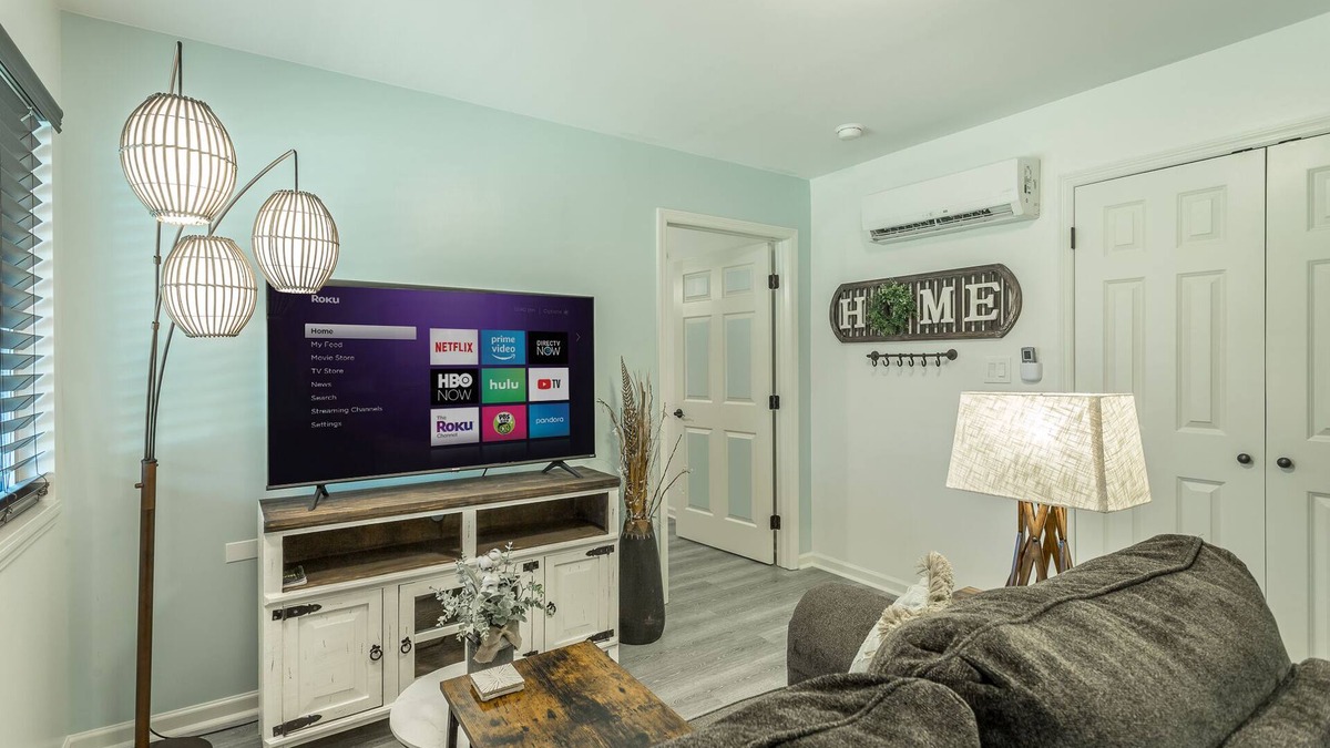 Graysville Apartment | ✤VILLA CATALINA✤ Private Studio #103