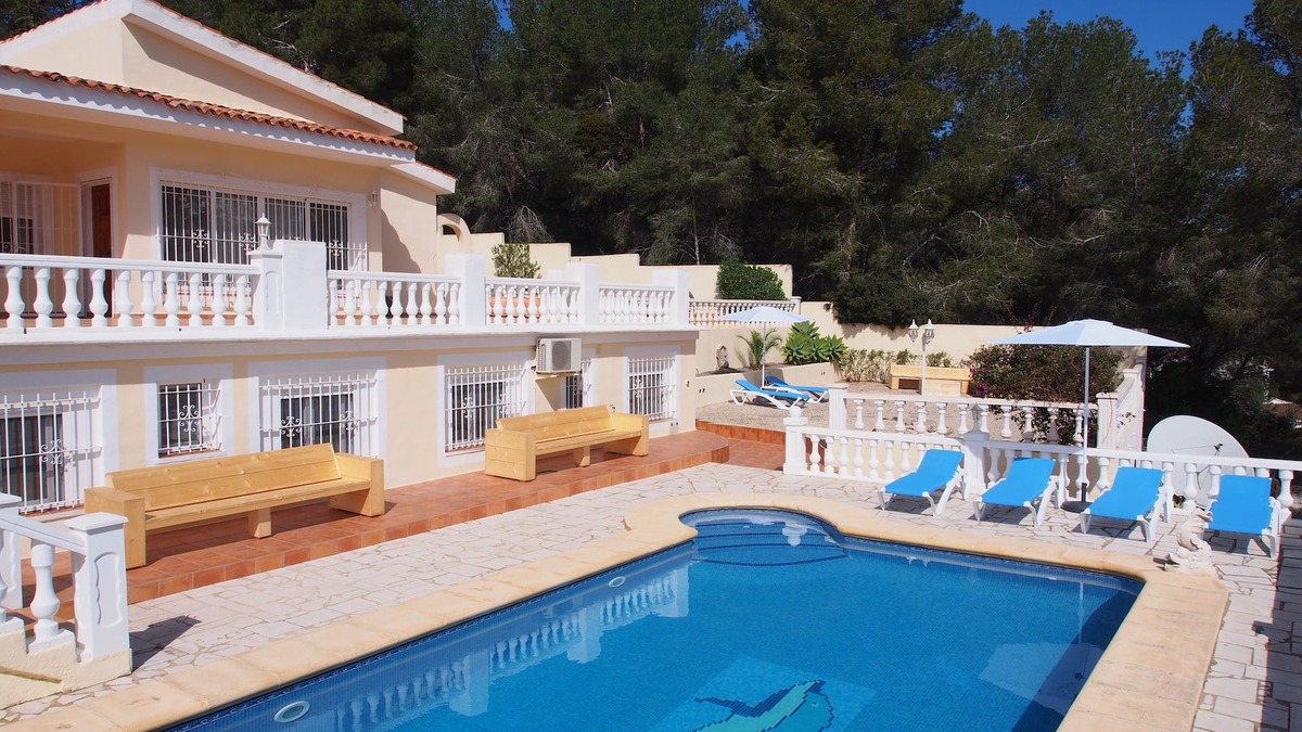 El Portet Villa | Villa Caterina: 5min walk sand beach Large Pool 5 Bedrms 2 Kitchens