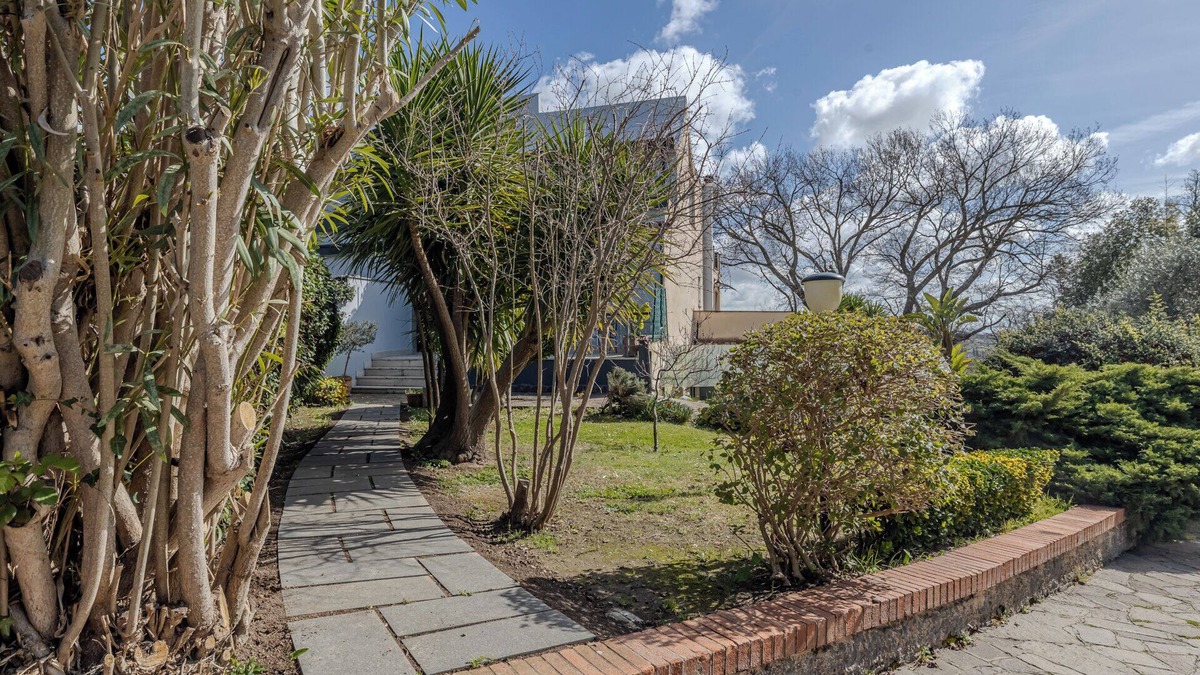 Zona XLV Castel di Guido Villa | Villa 'Caterina - Scilla' with Shared Pool, Private Terrace and Wi-Fi