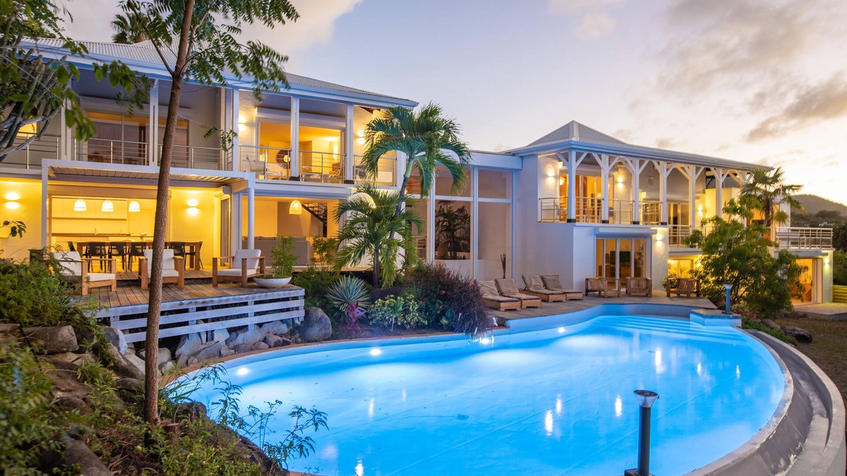 Anse Marcel Villa | Villa Caye Blanche 7BR in Anse Marcel by Personal Villas - Majestic Charming Ha
