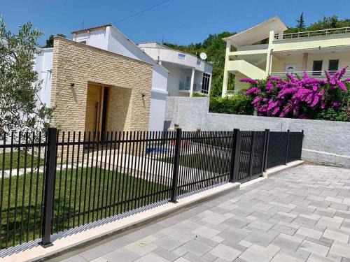 Ulcinj Apartment | Villa Cellesina