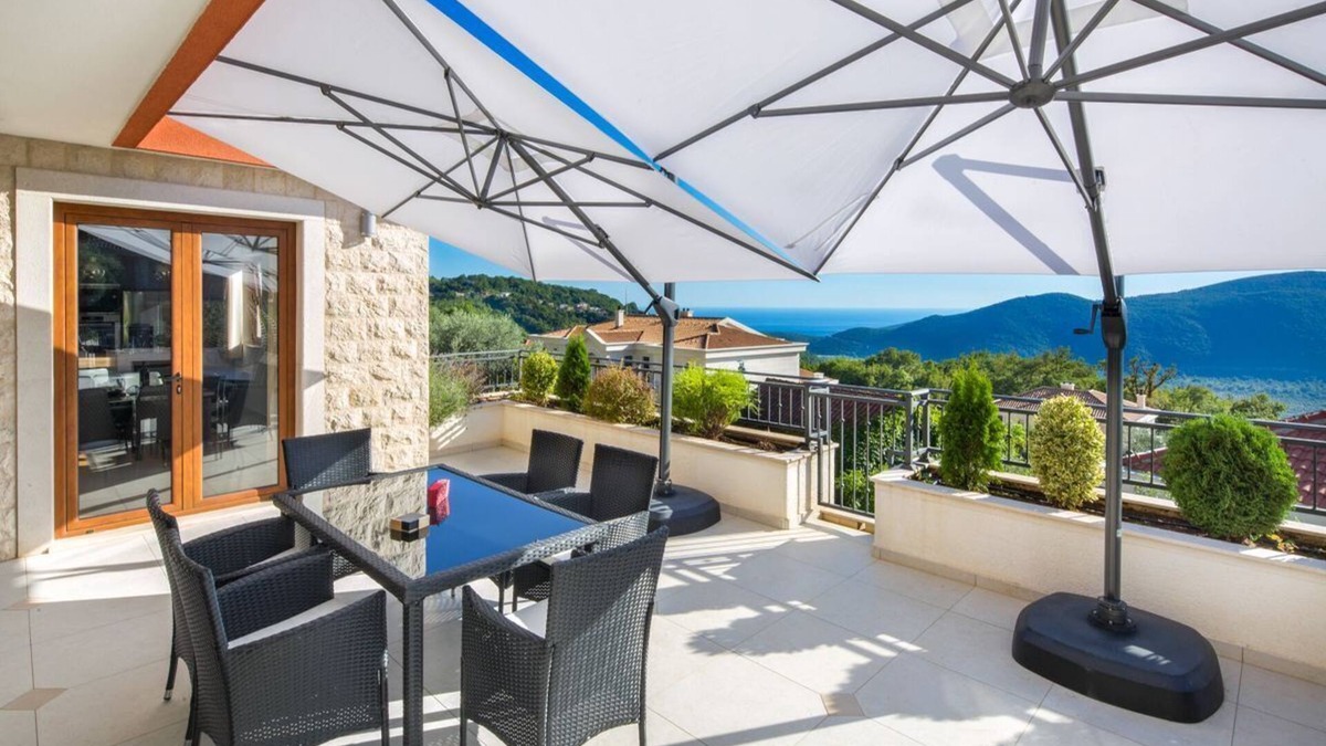 Prijevor Villa | Villa Cetia - Four Bedroom Villa, Sleeps 8