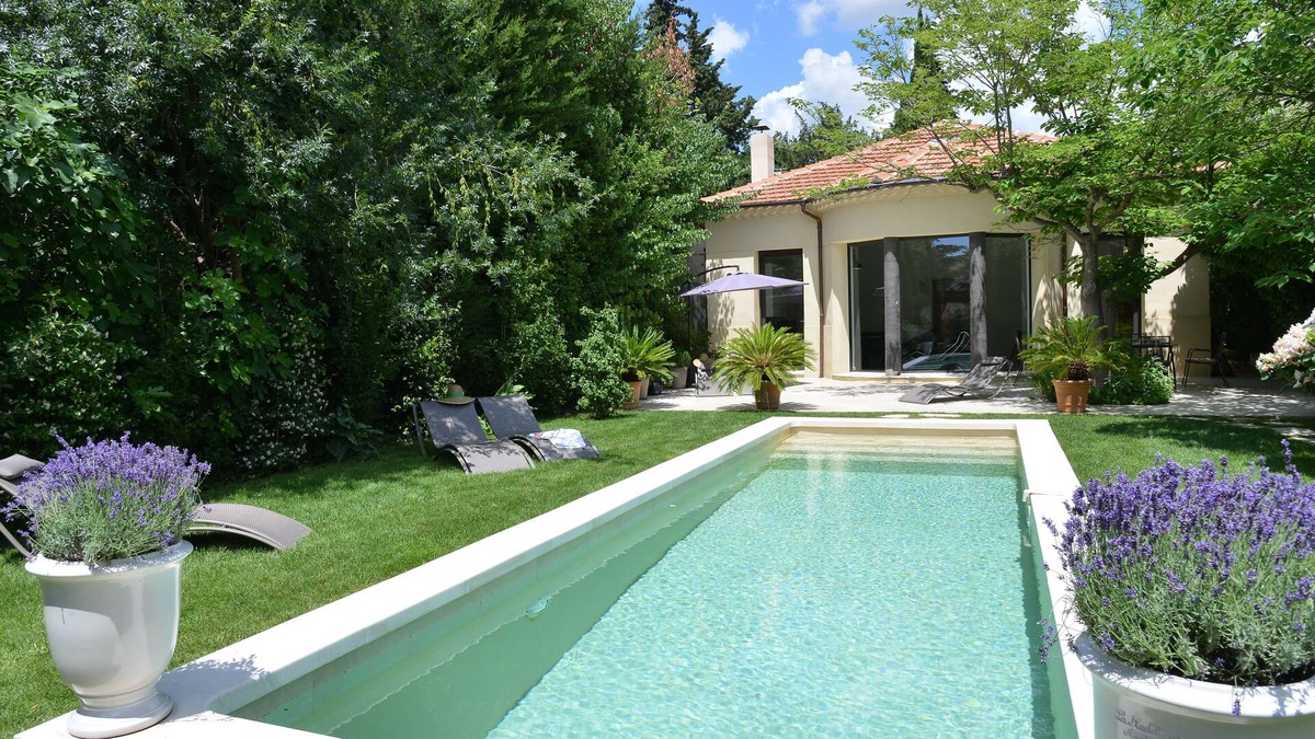 Couronne Urbaine Villa | VILLA CEZANNE AT CHARMING HOUSE 5 MN BY WALK HISTORIC CENTER