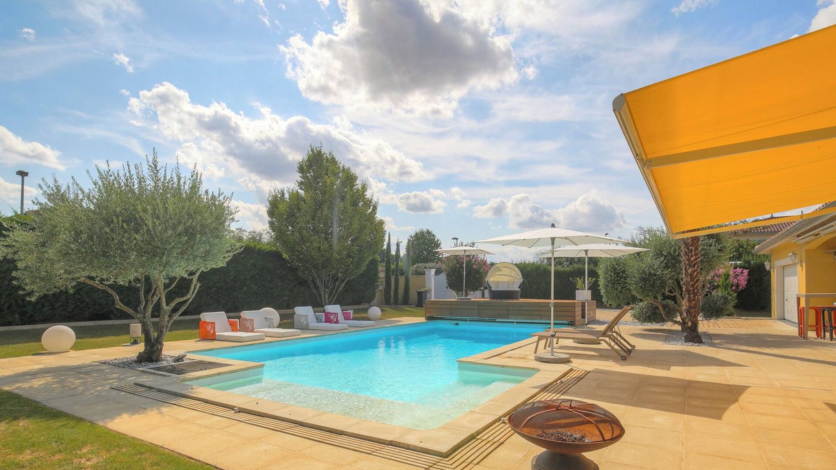 Dornon Villa | Villa Charmante Avec Piscine Proche Aéroport
