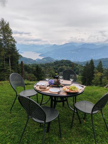 Civenna Ski Chalet | Villa Chalet Bellagio Panorama