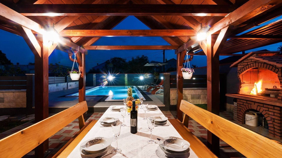 Sopot Villa | Villa Chervil, 3 bedrooms, private pool, barbecue, spacious garden, playground