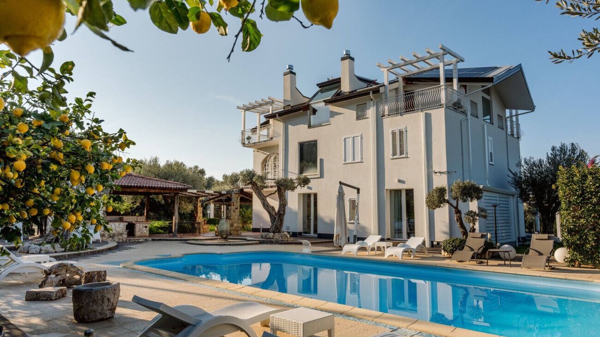 Sant'Agata di Militello Apartment | Villa Chiara- Homy Sicily Infinity