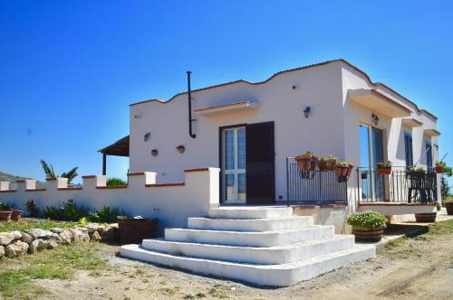 Montallegro House | Villa Chiara