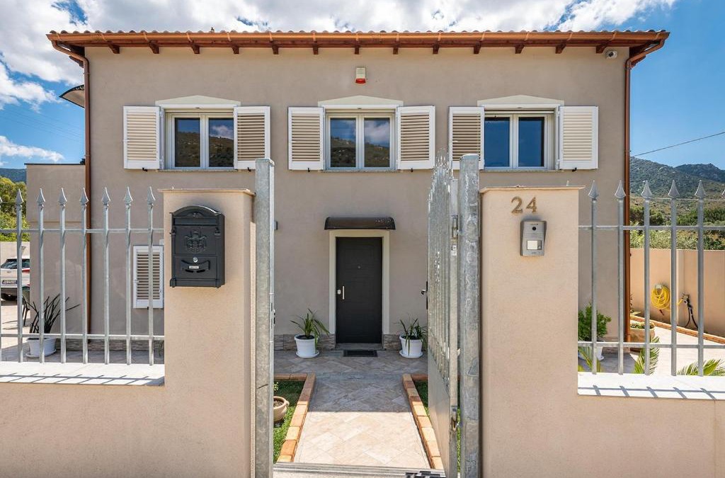 Villaggio delle Mimose Apartment | Villa Chiara Solanas