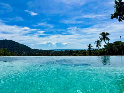 Maret Villa | VILLA CHLOE - SEAVIEW - 4 Bedrooms