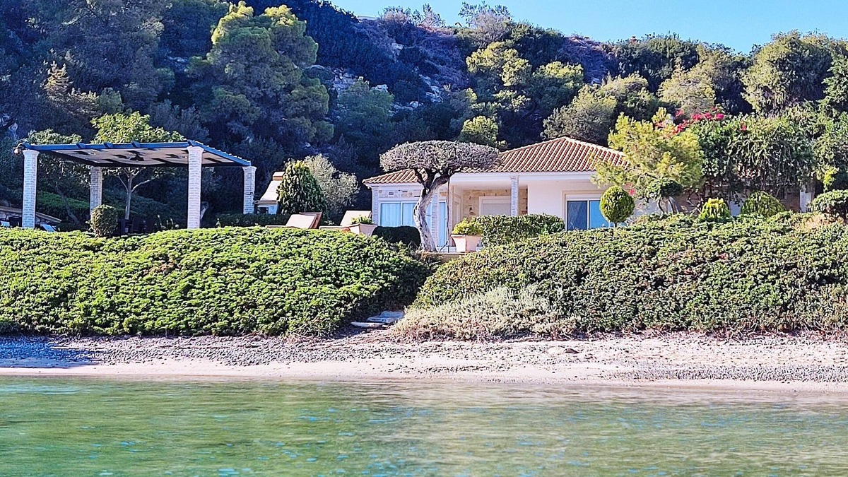 Limni Vouliagmenis Villa | Villa Christina Luxury