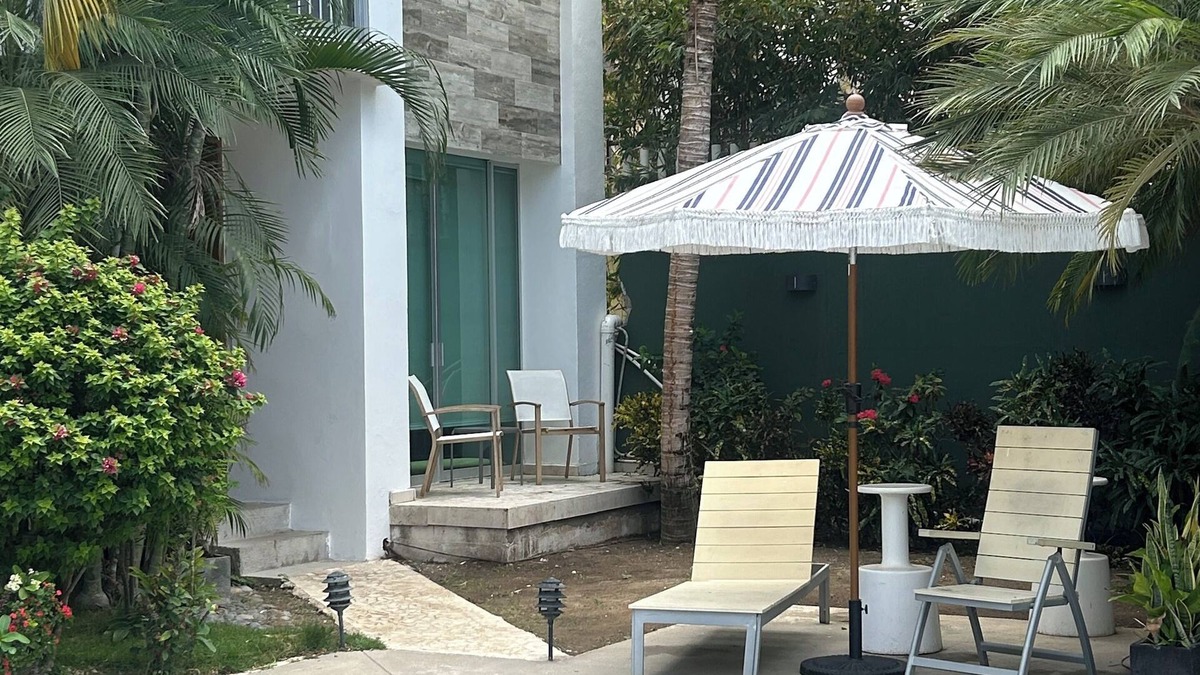 Playa Diamante Villa | Villa Cinco Acapulco Diamante a few steps away from the sea to see the best sunset in the world