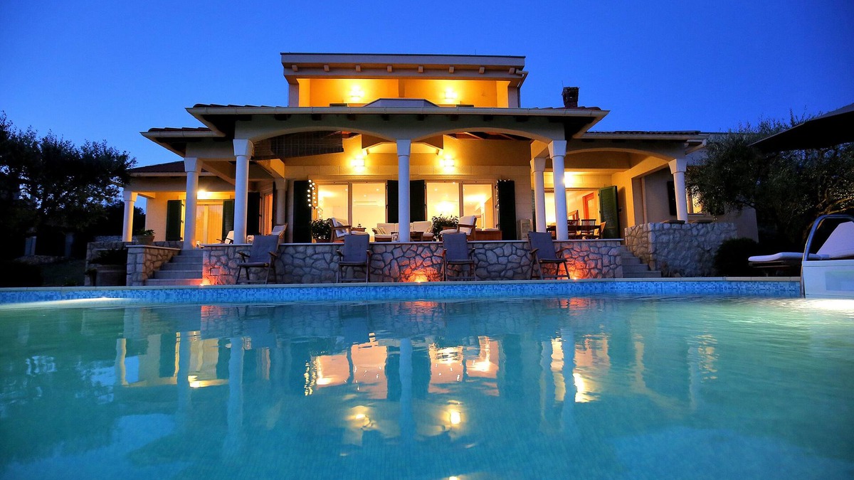 Kozino Villa | Villa Clara with swimming pool in Zadar- Dalmatia, near the Adriatic sea