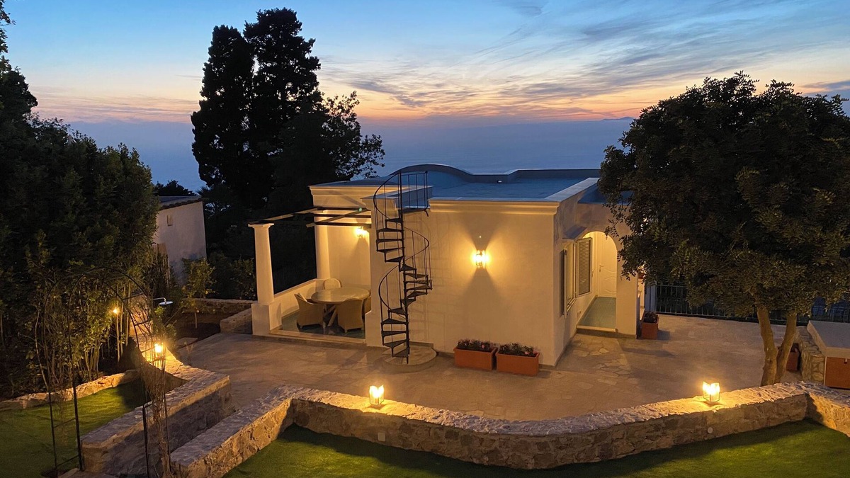 Anacapri Villa | Villa Claudia - Lovely villa with Jacuzzi hot tub