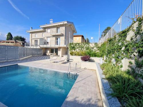 Colico House | VILLA CLAUDIA WITH PRIVATE POOL