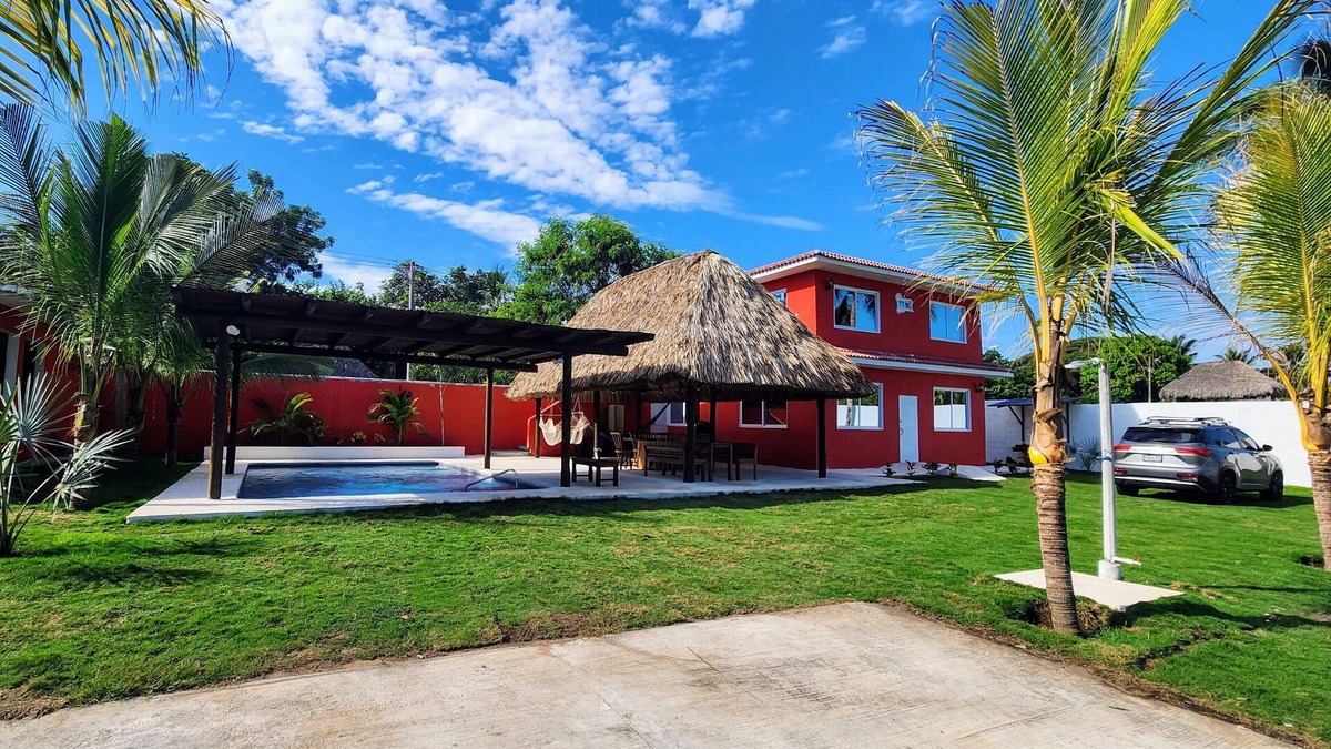 Monterrico House | Villa Claudias