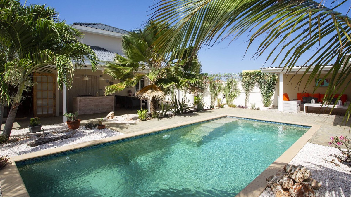 Grote Berg Villa | Villa Cle - Curaçao with beautiful tropical garden and private pool