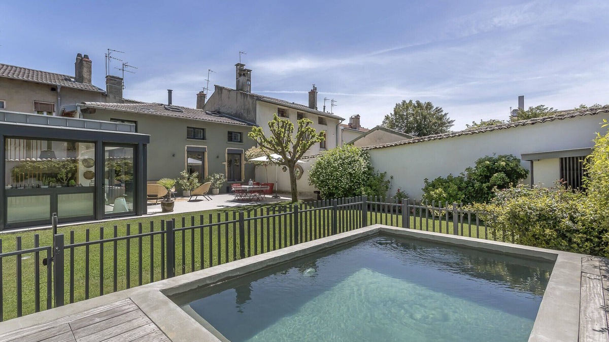 Sainte-Foy-les-Lyon Villa | Villa - Coeur de Sainte-Foy-Les-Lyon