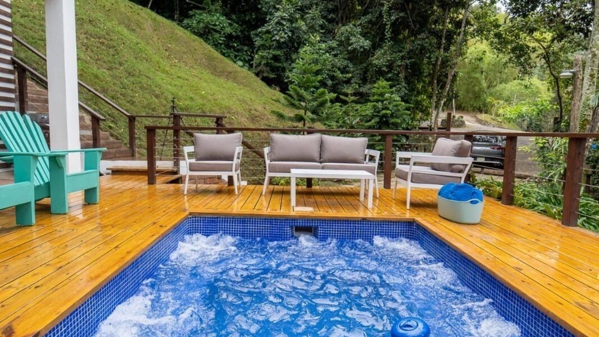 Jarabacoa Ski Chalet | Villa Coffee in Quintas del Bosque, Jarabacoa, Stunning Mountain Views &jacuzzi