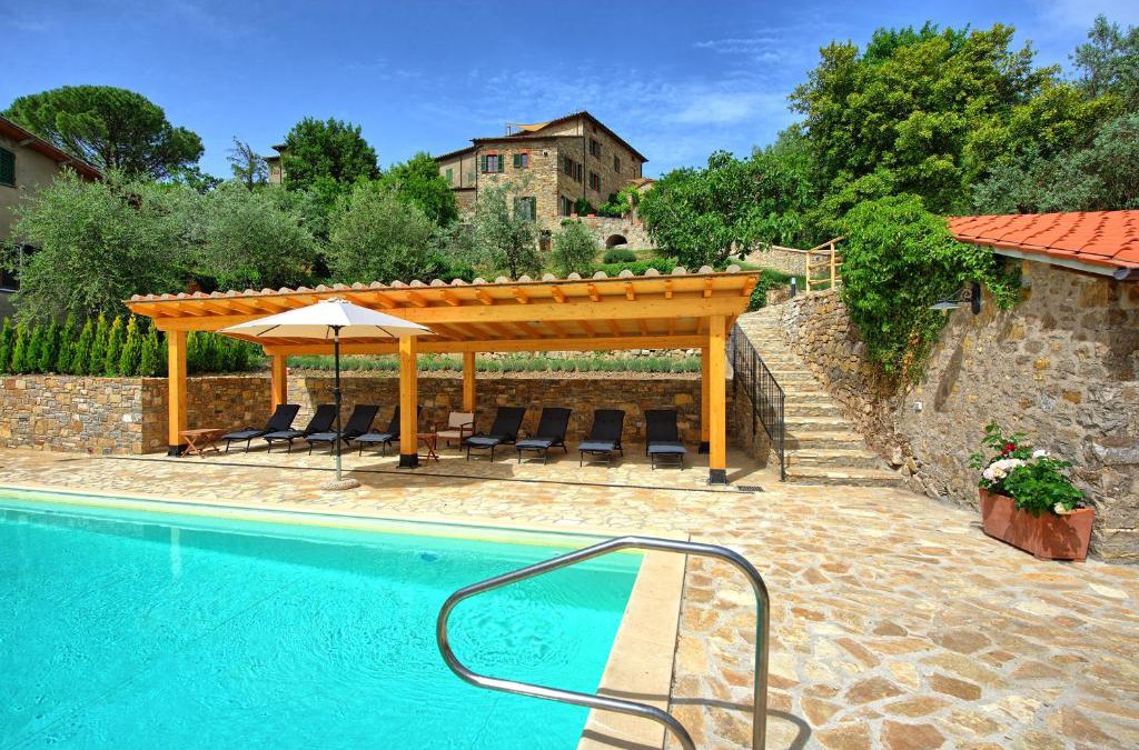 Montegiove Villa | Villa Collina by PosarelliVillas