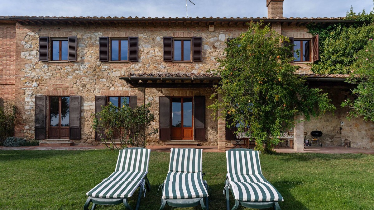 Siena Villa | Villa Colombaio, Country-house In Wine Estate 5km from Siena
