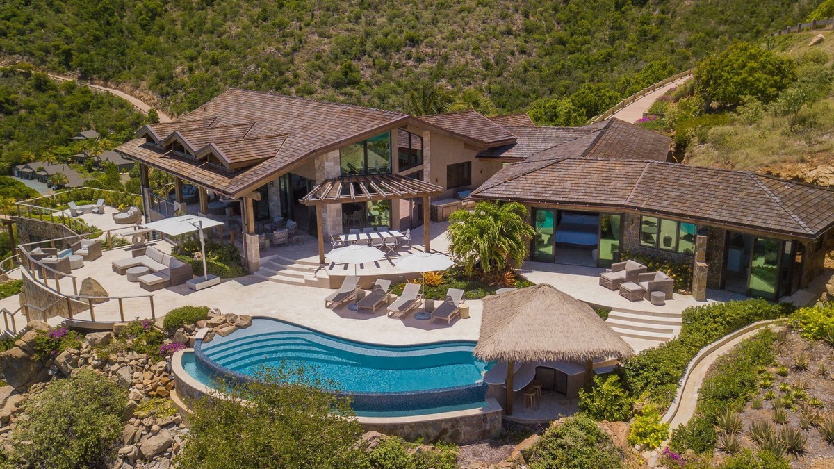 North Sound Villa | Villa Compass Rose by Fantasia Villas