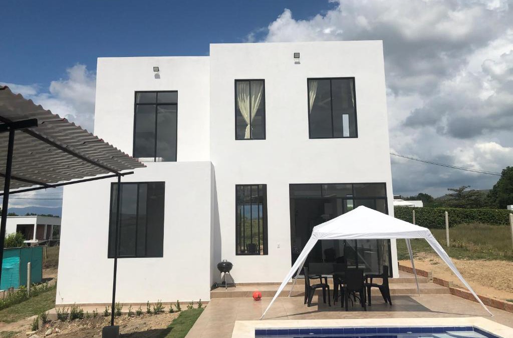 Melgar Villa | Villa con piscina privada y zona bbq en condominio