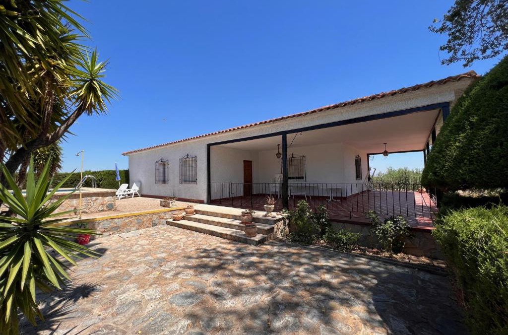 Bullas Villa | Villa con piscina y jardines privados