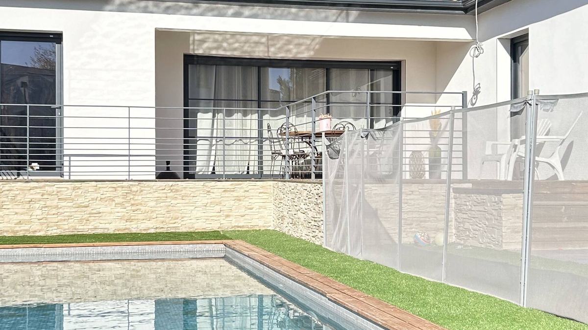 Magalas Villa | Villa Contemporaine Avec Piscine !