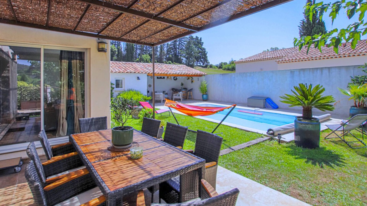 Mormoiron House | Villa contemporaine Provençale
