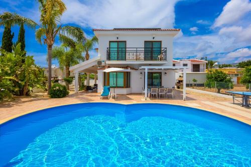 Pegeia Villa | Villa Corallina