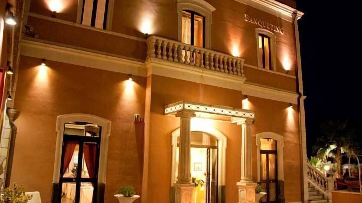 Aci Catena Bed & Breakfast | Villa Corallo dell'Etna
