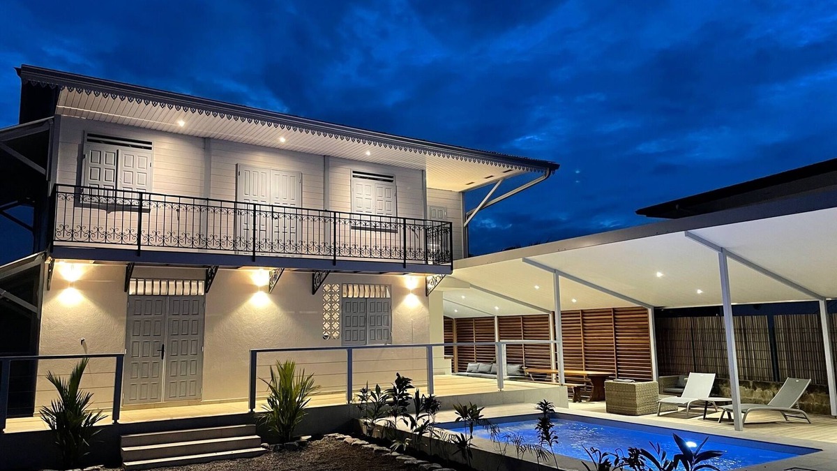 Cayenne Villa | VILLA CORNELIE