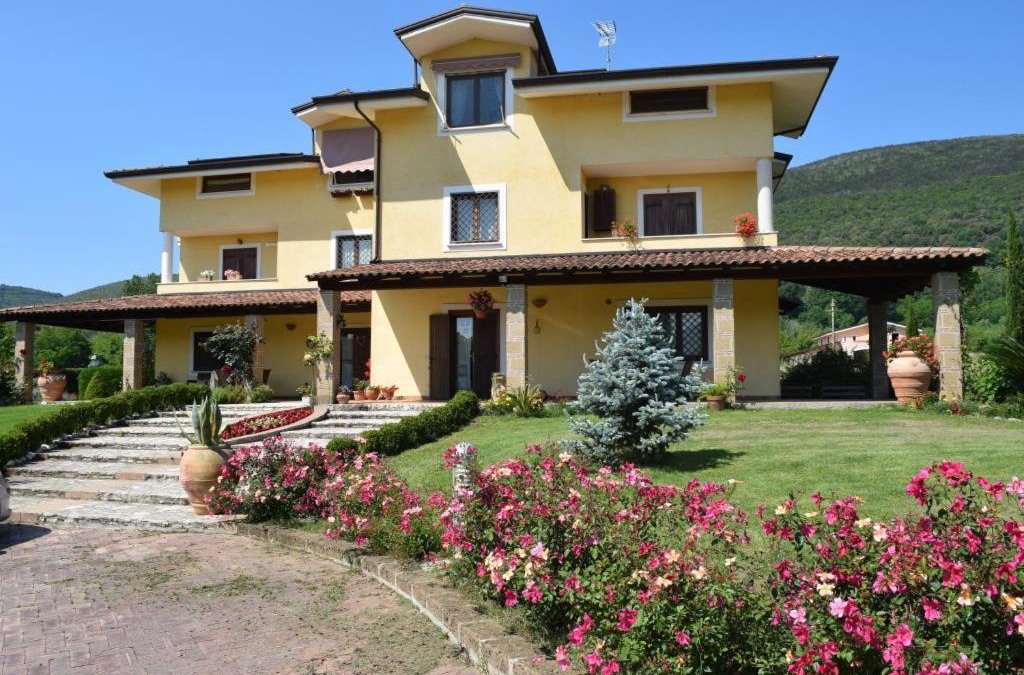 Pontelatone Bed & Breakfast | Villa Cristina