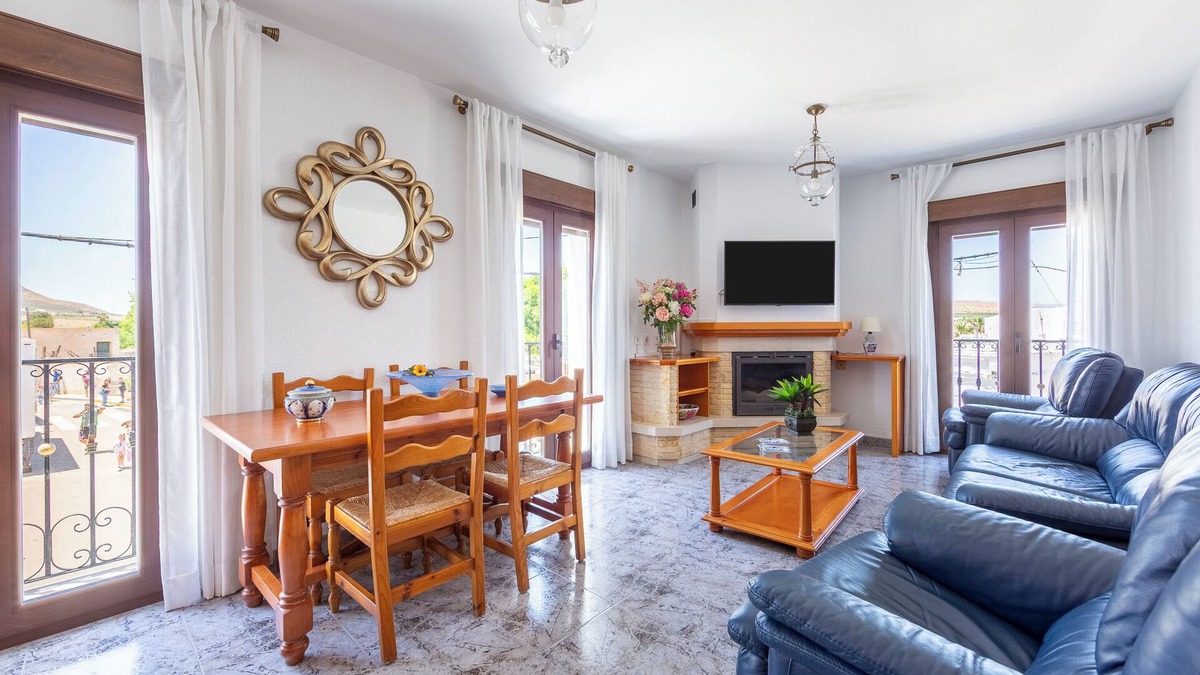 Fernan Perez Villa | Villa 'Cruz' with Private Terrace, Balcony and Air Conditioning