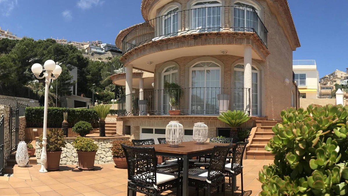 Faro de Cullera Villa | Villa Cullera, 6 bedrooms, 12 persons