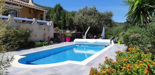 Calenzana Apartment | Villa Cutalello coté montagne Calenzana