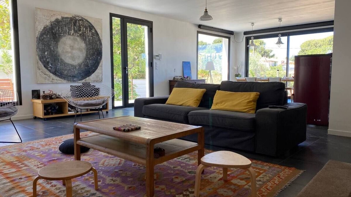 Montredon House | Villa D'architecte, 3min de la Plage, Adossée au Parc des Calanques