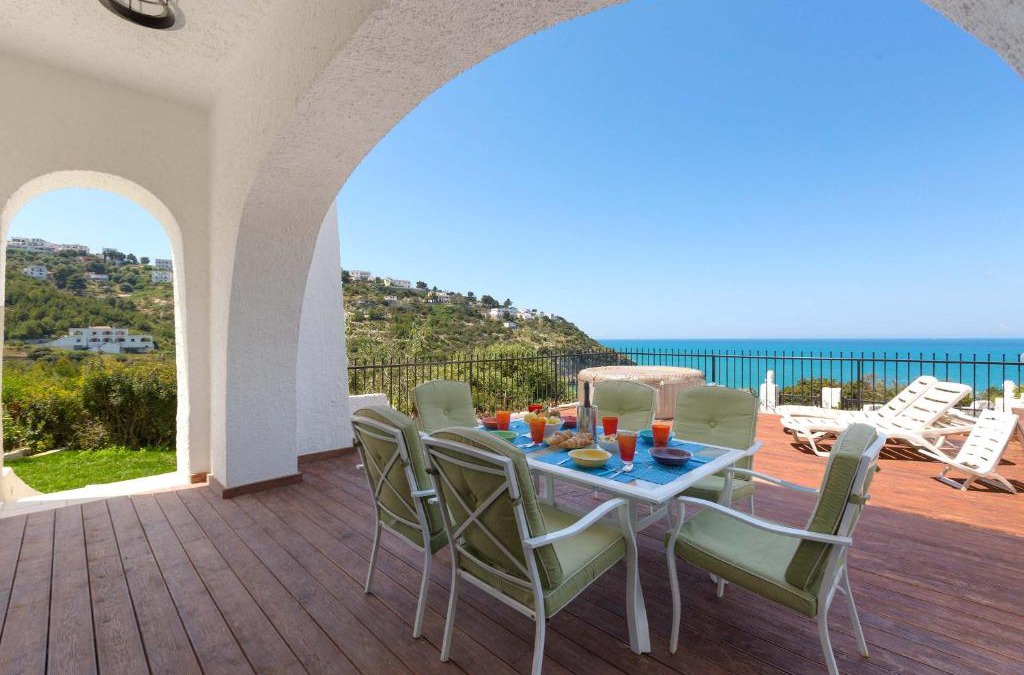 Peschici House | Villa D`Aria by BarbarHouse