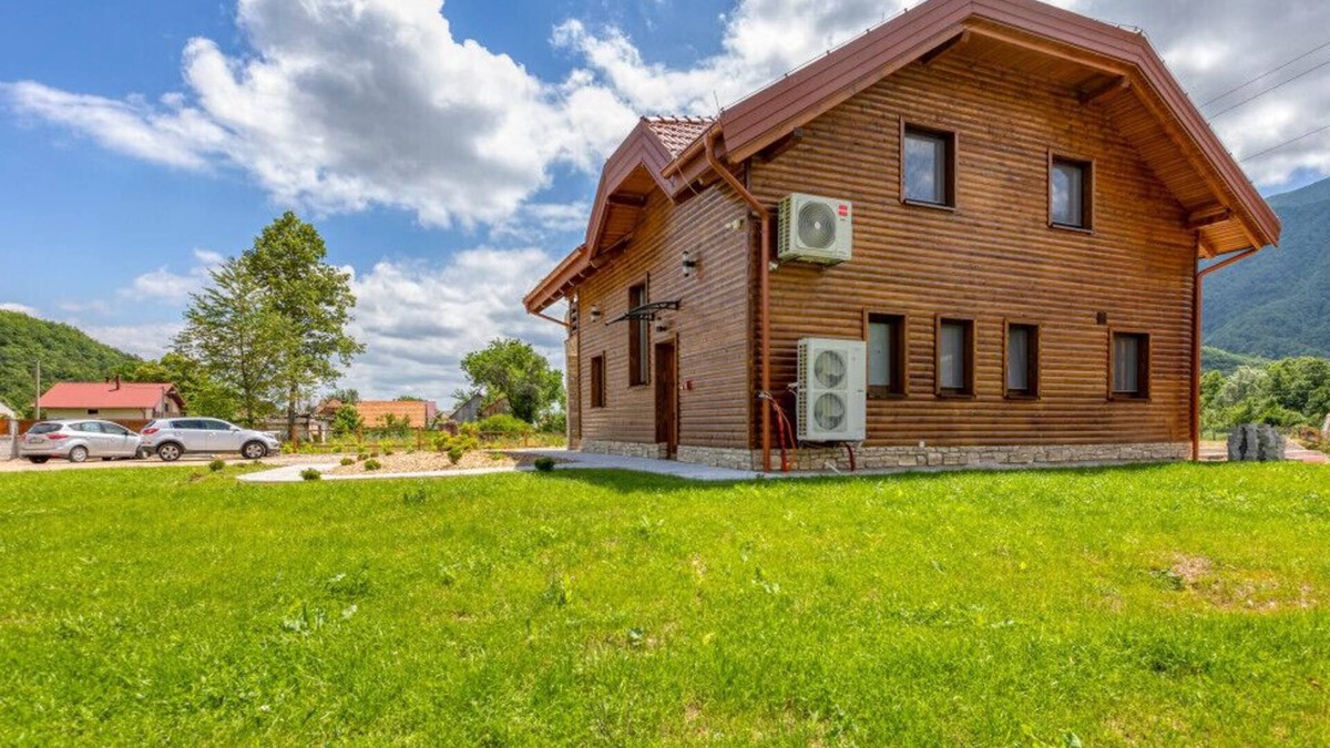 Brusane Villa | Villa D-Ika by Villas Guide