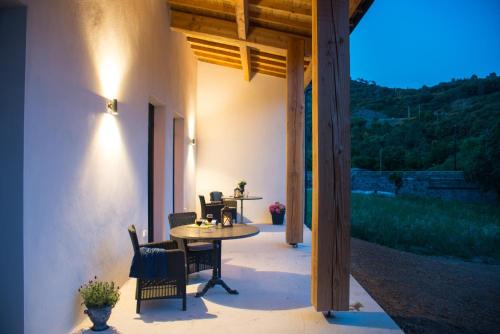 Babeau-Bouldoux Bed & Breakfast | villa d'illouvre