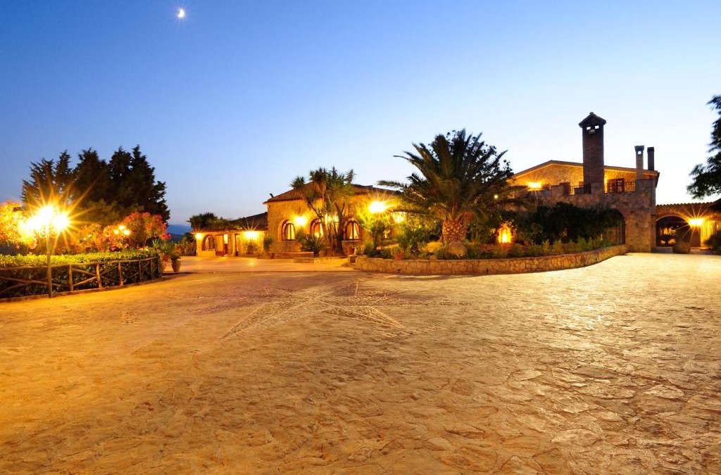 Alia House | Villa Dafne