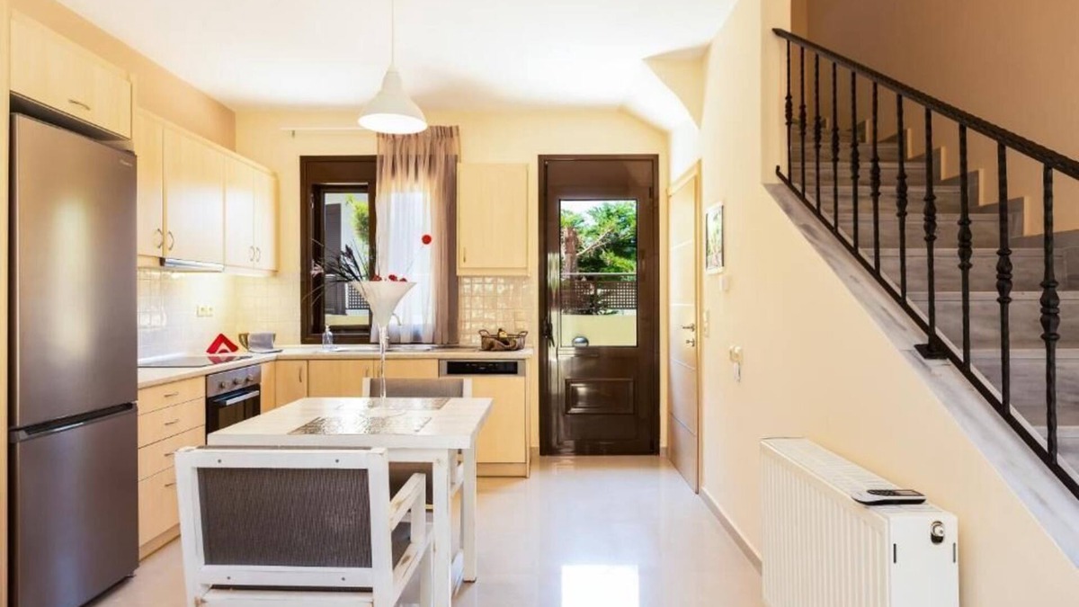 Loutra House | Villa Dafni,BBQ,private pool,views to Aegean sea!