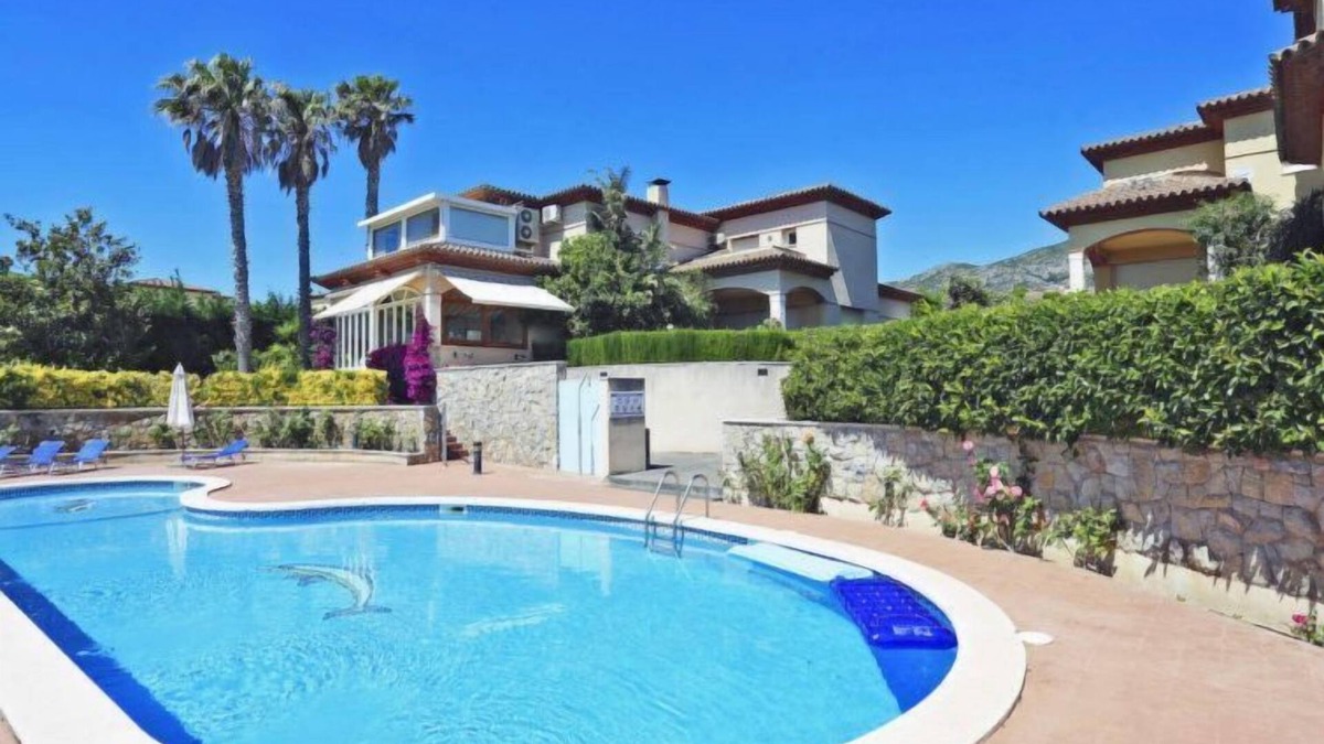 Bonmont Terres Noves House | Villa Dalia by Interhome