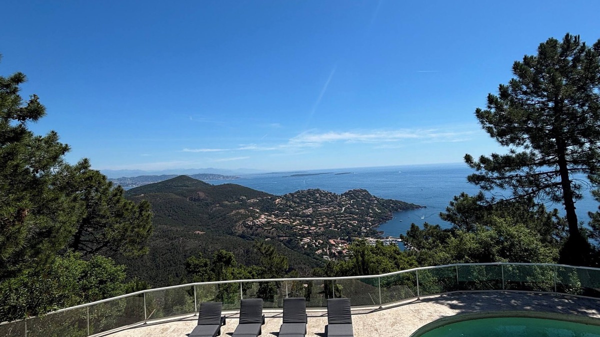 Espero-Pax Villa | Villa Darchitecte - Vue Imprenable sur la mer