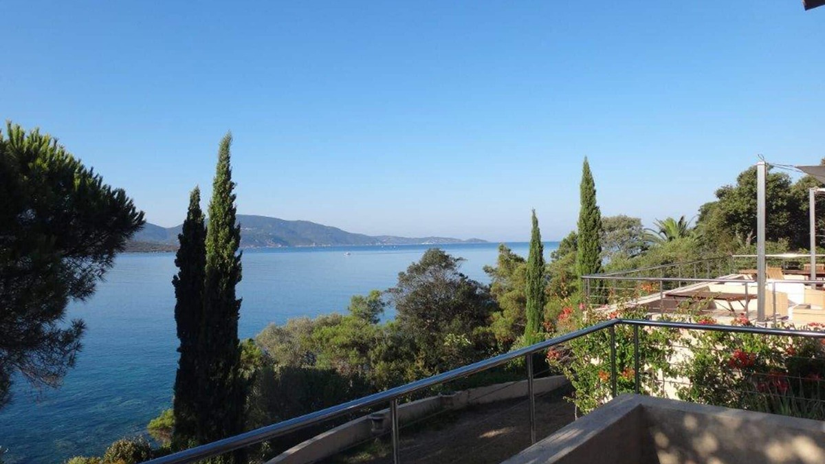 Vetricella House | Villa de charme pieds dans l'eau - Charming villa direct access to the beach