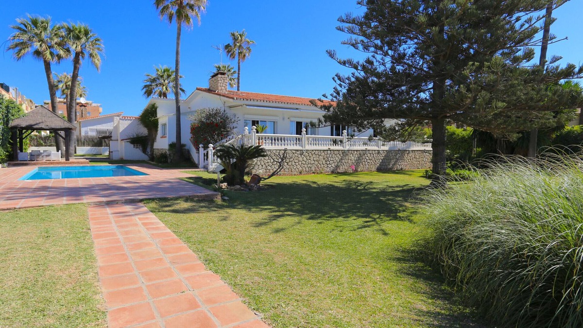 Torre de Benagalbon Villa | Villa Del Mar