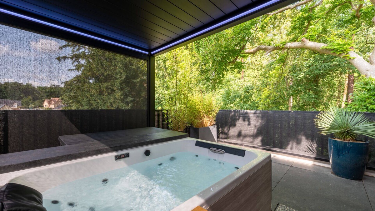 Oissel House | Villa de luxe avec jacuzzi & billard proche Armada
