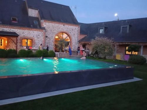Dourlers Villa | villa de luxe avec piscine et jacuzzi xxl